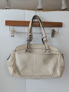 Coach Ivory Pebbled Leather Shoulder Bag Purse Roomy Chic Lightweight Feminine